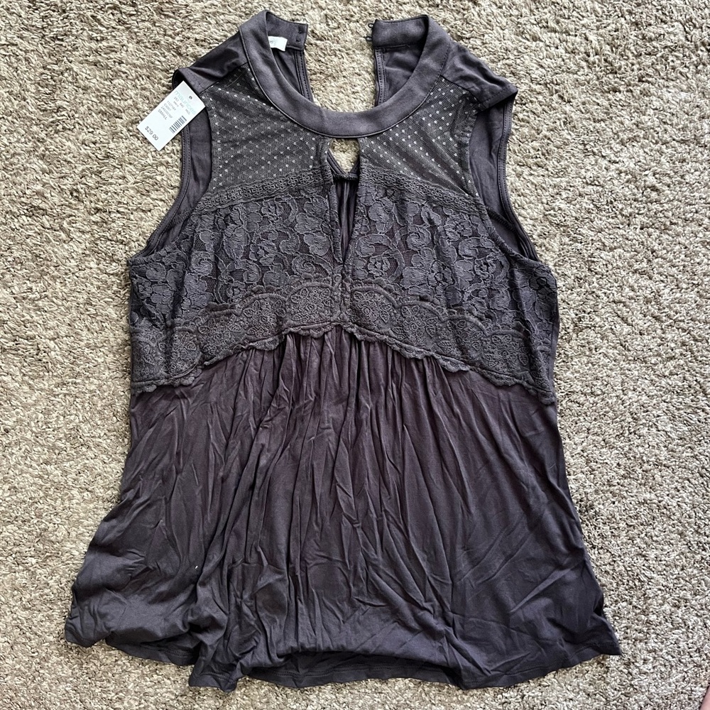 Maurice’s top